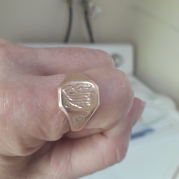 Gold jewelry bundle of (4) unisex - Picture 7 of 16